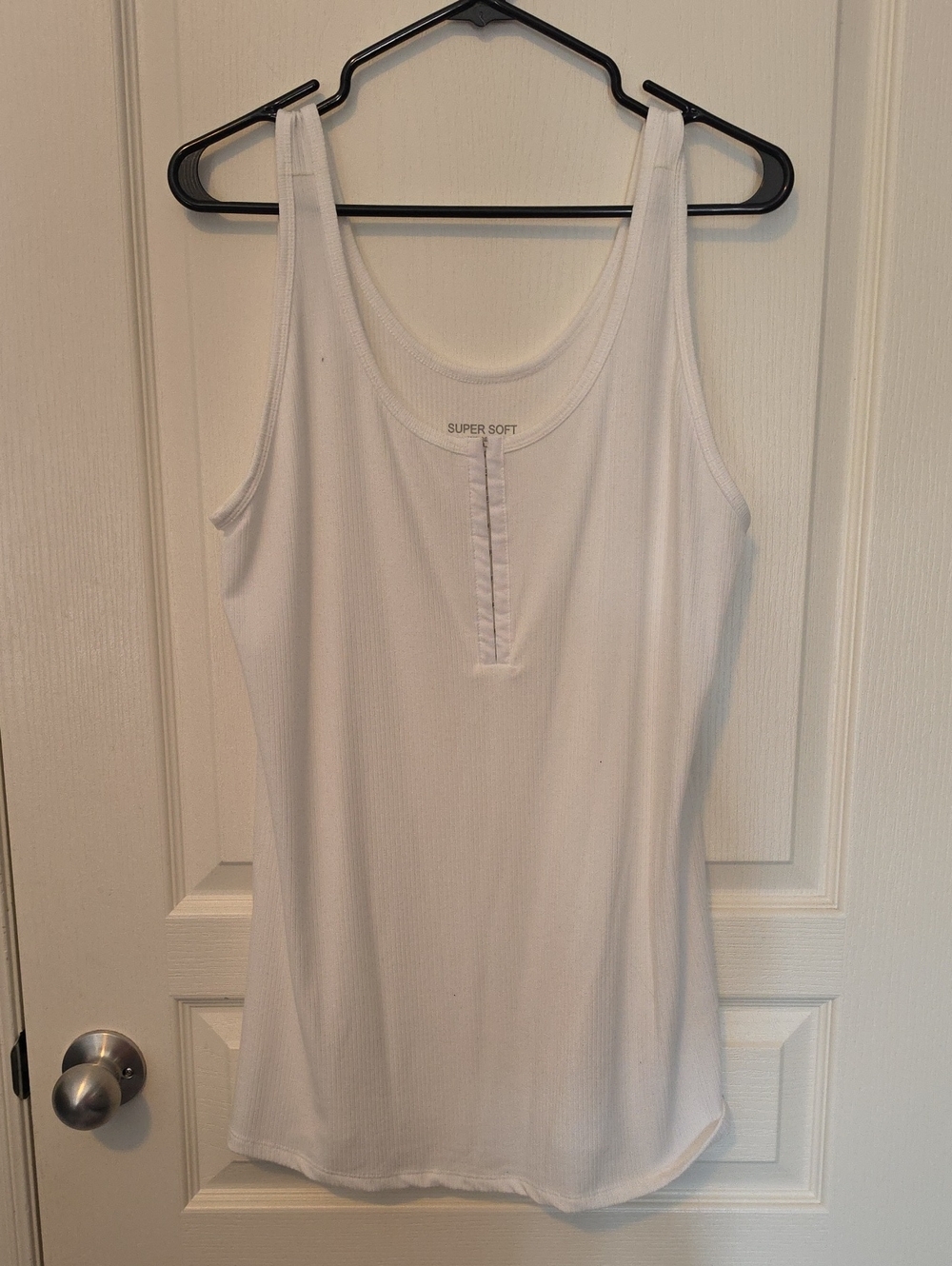 torrid White Ribbed Scoop Tank with Button Placket